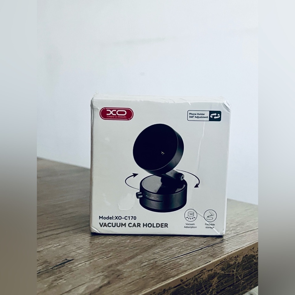 XO Black Vacuum Car Holder